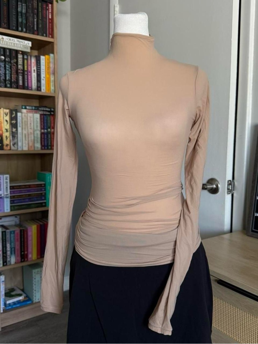 skims nude fits everybody funnel neck top